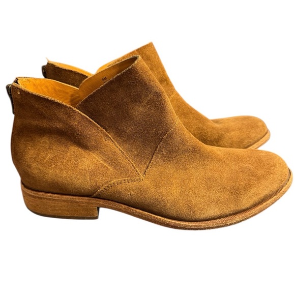 Sold - Picture 1 of 4